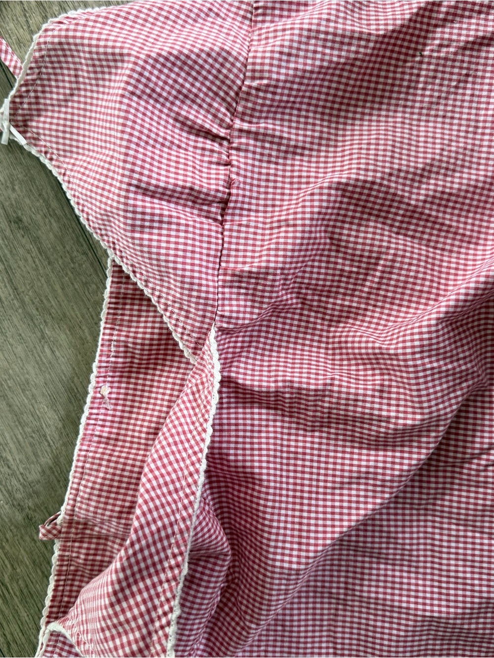 Brandy Melville Gingham V-Neck Cami Top - Picture 3 of 5